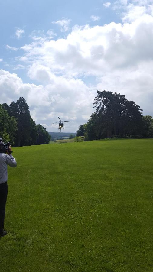 Chateau Du Mont Perreux Saint-Martin-du-Vivier Bagian luar foto